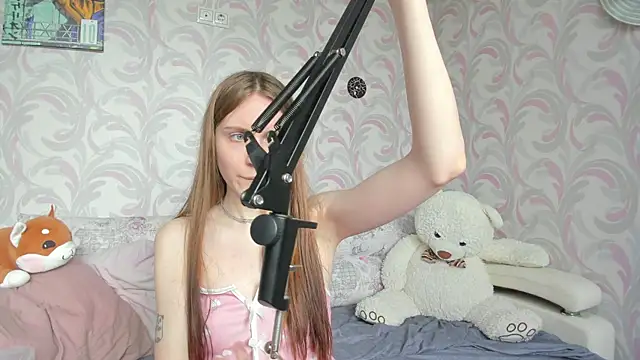 Kelly Gerzikaa online show from May 2026 07:17:01 AM
