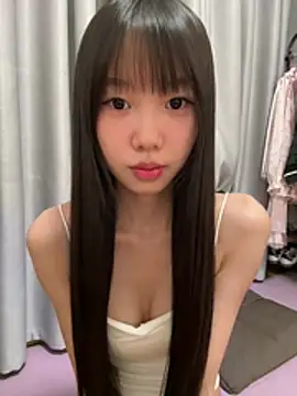 xinyu789 online show from April 2026 01:24:02 PM