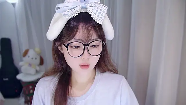 YUANYUAN-A online show from March 2026 12:50:02 PM