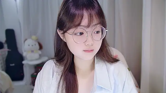 YUANYUAN-A online show from March 2026 12:19:02 PM