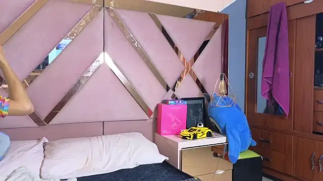 Sophia moo  online show from March 2026 03:47:02 AM