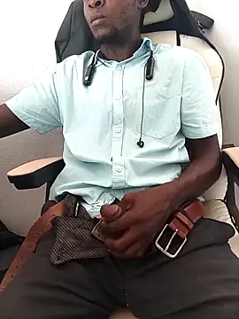 Snapshot of Biguyzi chatting on February 2026 12:16:02 PM Biguyzi online show from February 2026 12:16:02 PM