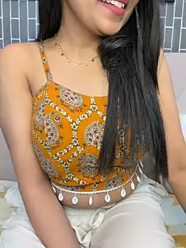 Riya-6969 online show from June 2026 03:43:01 PM