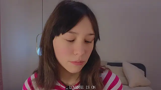 Snapshot of BritniBers chatting on November 2025 01:50:01 AM BritniBers online show from November 2025 01:50:01 AM