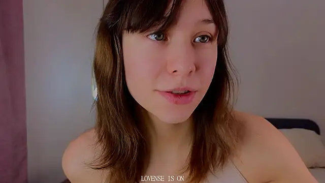 Snapshot of BritniBers chatting on December 2025 12:27:02 AM BritniBers online show from December 2025 12:27:02 AM