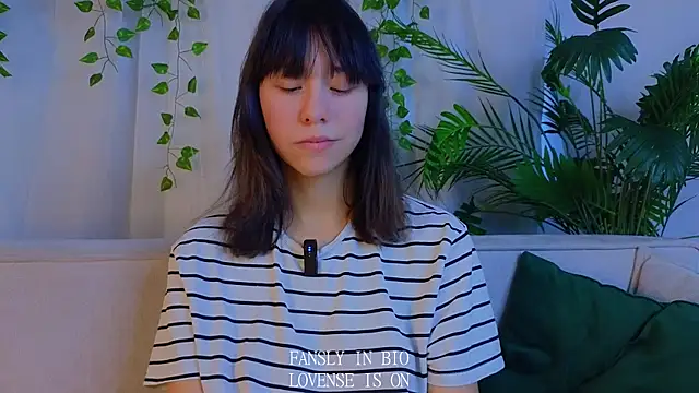 Snapshot of BritniBers chatting on November 2025 02:26:02 AM BritniBers online show from November 2025 02:26:02 AM