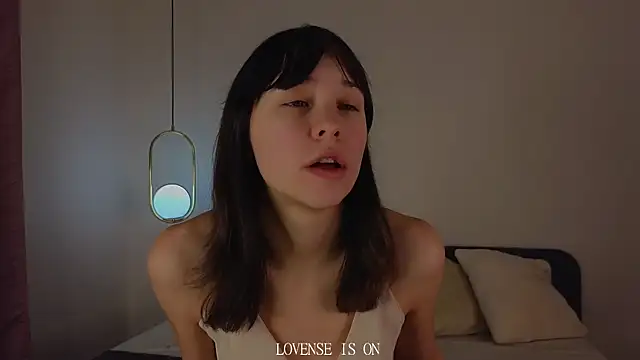 Snapshot of BritniBers chatting on November 2025 02:00:02 AM BritniBers online show from November 2025 02:00:02 AM