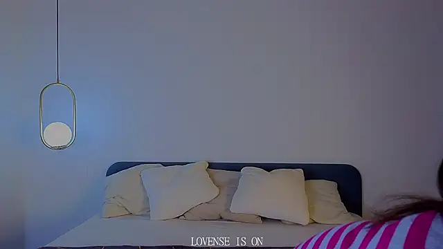 Snapshot of BritniBers chatting on November 2025 01:26:01 AM BritniBers online show from November 2025 01:26:01 AM