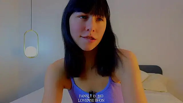 Snapshot of BritniBers chatting on November 2025 11:59:02 AM BritniBers online show from November 2025 11:59:02 AM