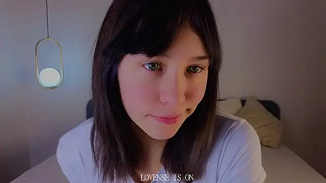 Snapshot of BritniBers chatting on November 2025 02:38:01 AM BritniBers online show from November 2025 02:38:01 AM