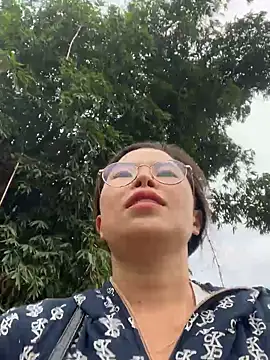 han-cute online show from October 2025 12:34:01 AM