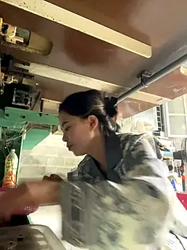 han-cute online show from November 2025 03:21:02 AM