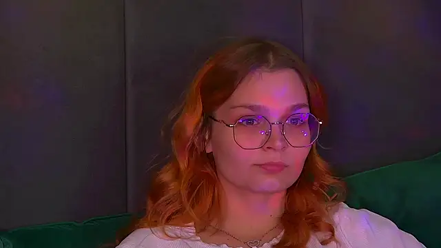 Snapshot of BellaMarebelle chatting on October 2025 04:30:01 PM BellaMarebelle online show from October 2025 04:30:01 PM