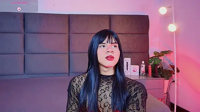 Slenna Moon online show from January 2026 03:24:01 AM