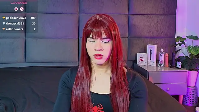 Slenna Moon online show from December 2025 02:46:02 AM