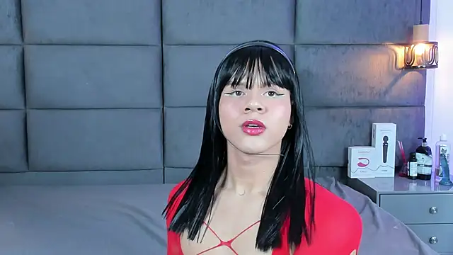 Slenna Moon online show from November 2025 03:11:01 AM