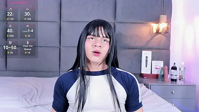 Slenna Moon online show from September 2025 02:43:02 AM