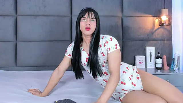 Slenna Moon online show from September 2025 02:39:01 AM