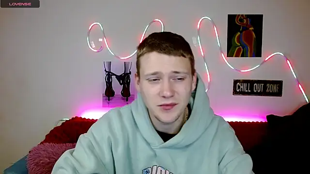 Xavier Night81 online show from November 2025 01:12:01 PM