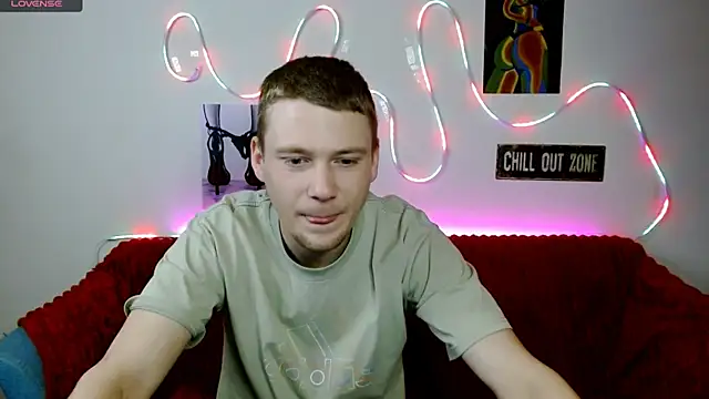 Xavier Night81 online show from November 2025 09:03:02 AM