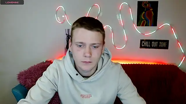 Xavier Night81 online show from November 2025 10:18:01 AM