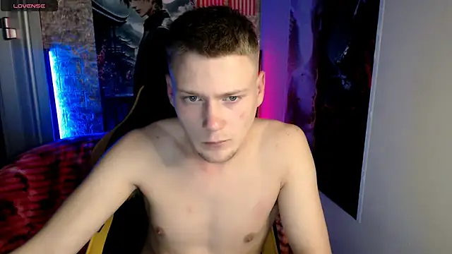 Xavier Night81 online show from December 2025 10:58:02 AM