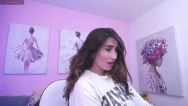 Snapshot of linda_morgan1 chatting on October 2025 12:17:02 PM linda morgan1 online show from October 2025 12:17:02 PM