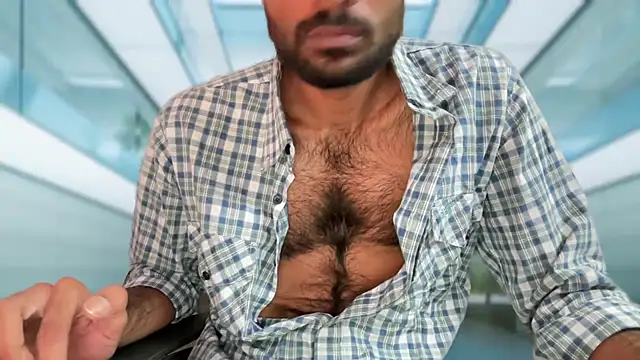 Snapshot of funndudd chatting on November 2025 06:16:02 AM funndudd online show from November 2025 06:16:02 AM