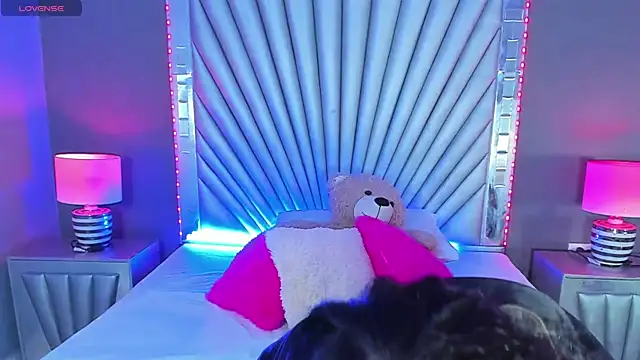 Snapshot of Gabby_Bale chatting on October 2025 12:13:02 PM Gabby Bale online show from October 2025 12:13:02 PM