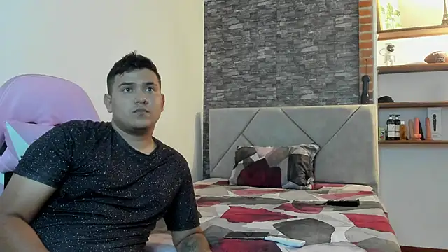 Sexxyy Couple  online show from March 2026 01:50:01 AM