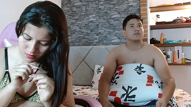 Sexxyy Couple  online show from June 2026 08:58:01 PM