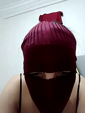 Ahalm online show from November 2025 09:51:02 PM