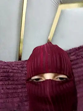 Ahalm online show from November 2025 10:21:02 PM