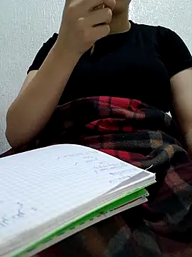 Snapshot of Ahalm chatting on October 2025 08:09:02 PM Ahalm online show from October 2025 08:09:02 PM