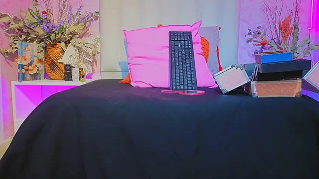 Paulina Sodi online show from October 2025 12:18:01 PM