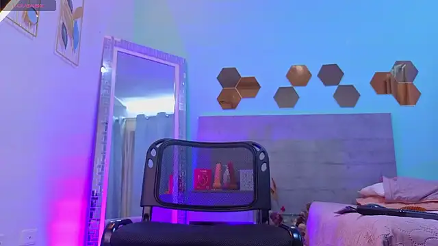 Paulina Sodi online show from March 2026 07:29:02 PM