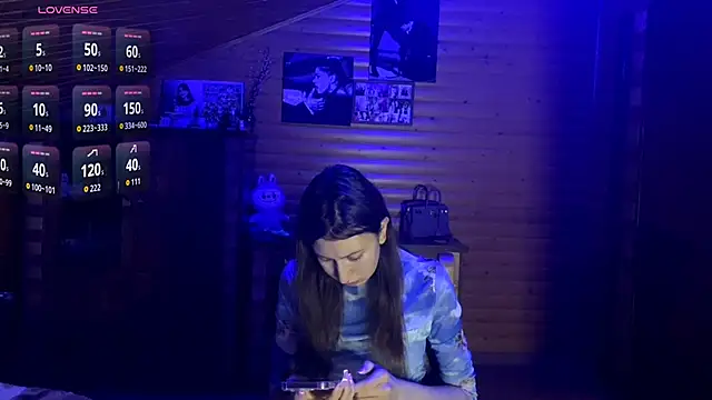 Shyselly online show from October 2025 05:23:02 PM