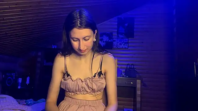 Shyselly online show from September 2025 07:42:01 PM