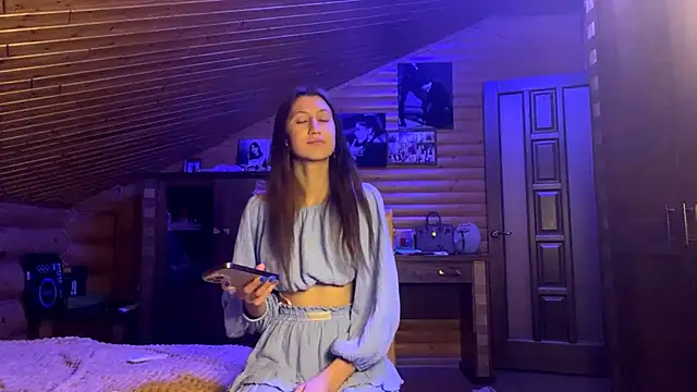 Shyselly online show from September 2025 04:29:02 PM