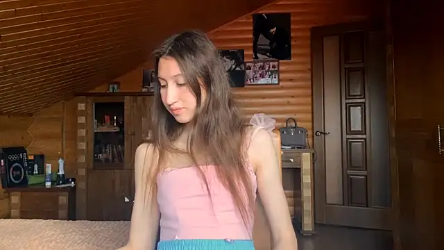 Shyselly online show from September 2025 02:42:01 PM