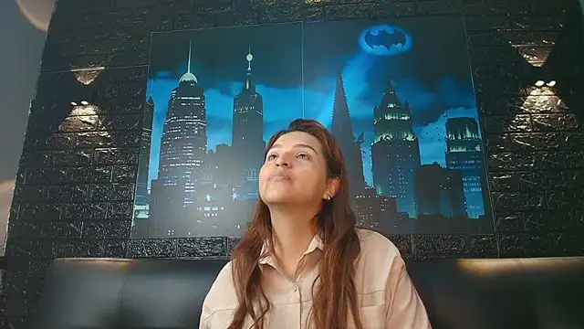 Skylar  Desire online show from November 2025 01:25:02 PM