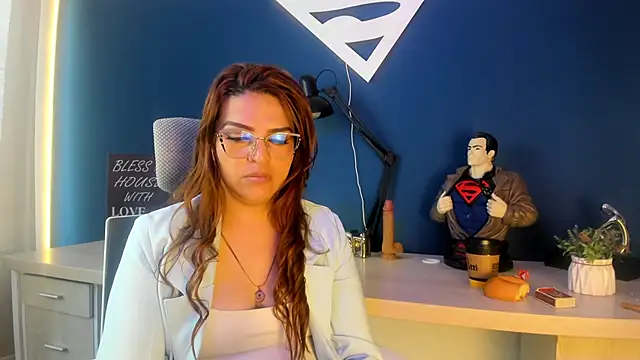Skylar  Desire online show from October 2025 02:30:02 PM