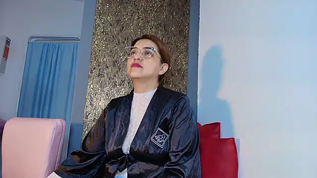 Skylar  Desire online show from November 2025 12:44:02 PM