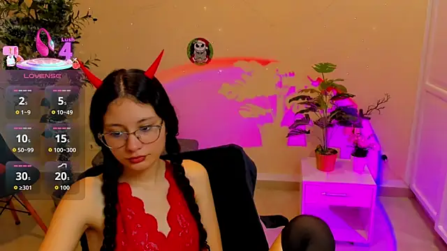 Krysten Riter online show from December 2025 01:55:01 PM