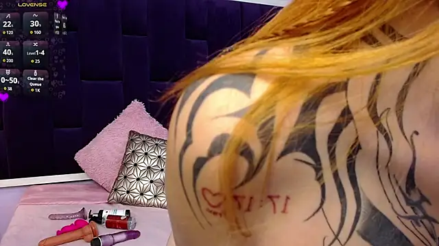 antonellabrith online show from September 2025 07:09:02 PM