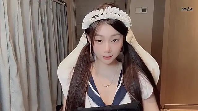 Makinghappymyself  online show from November 2025 11:10:01 AM