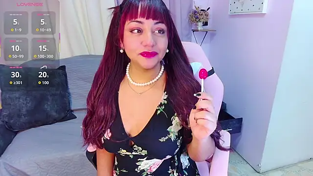 DaniniAnderson online show from October 2025 03:30:01 AM