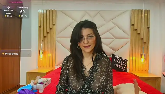 Snapshot of allie_pearl chatting on October 2025 12:06:02 PM allie pearl online show from October 2025 12:06:02 PM