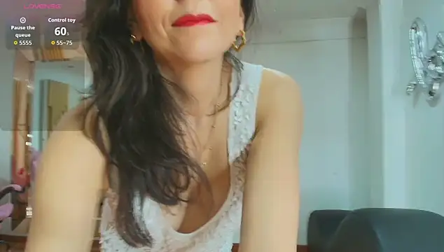 Snapshot of allie_pearl chatting on October 2025 12:06:02 PM allie pearl online show from October 2025 12:06:02 PM