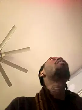 Snapshot of Scattyboo chatting on December 2025 08:03:02 AM Scattyboo online show from December 2025 08:03:02 AM